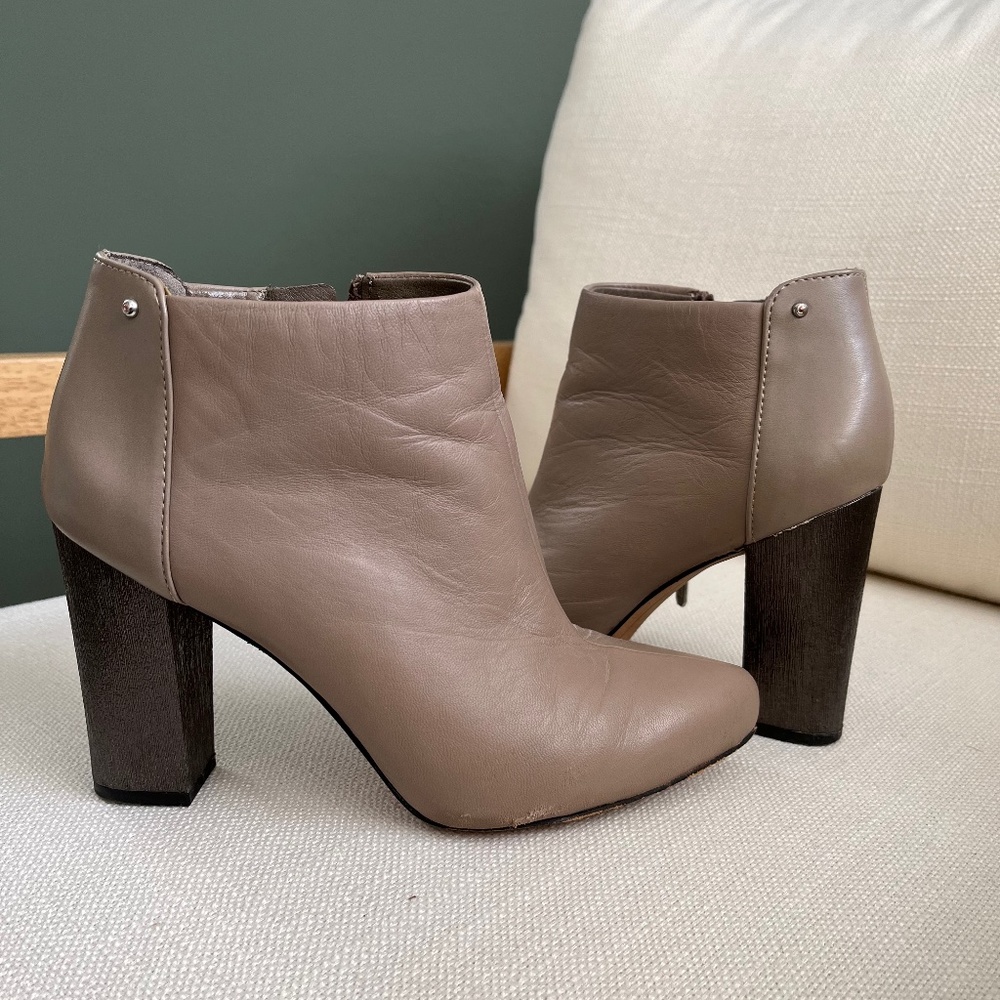Circus by Sam Edelman Metallic heel Tan leather booties